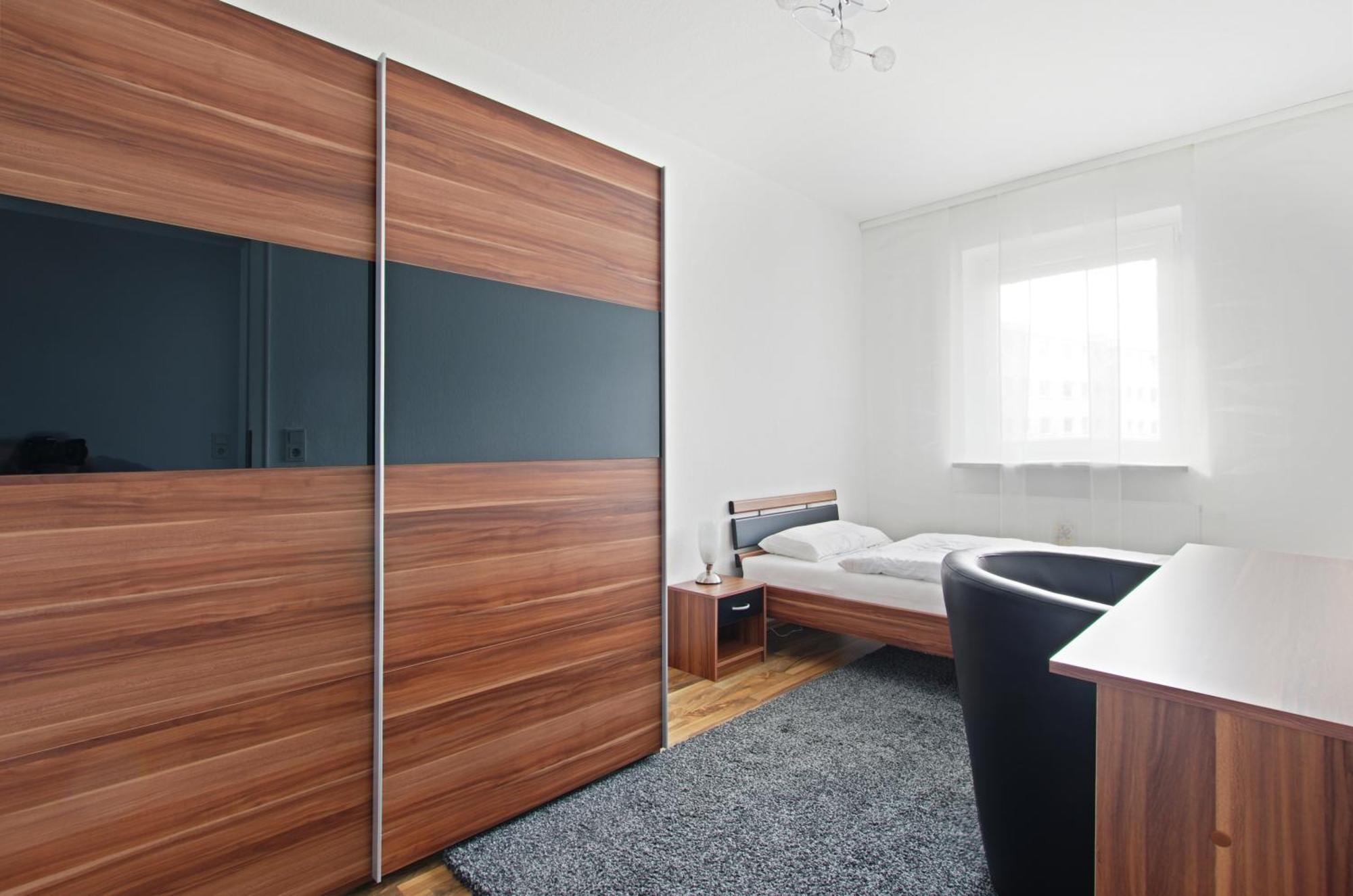 Private Rooms Hannover - Room Agency Bilik gambar